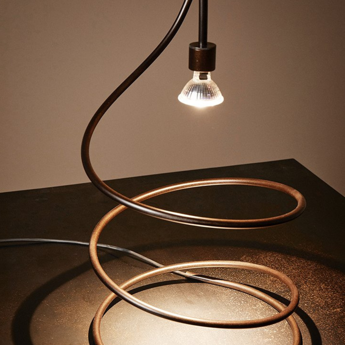 Molla Table Lamp